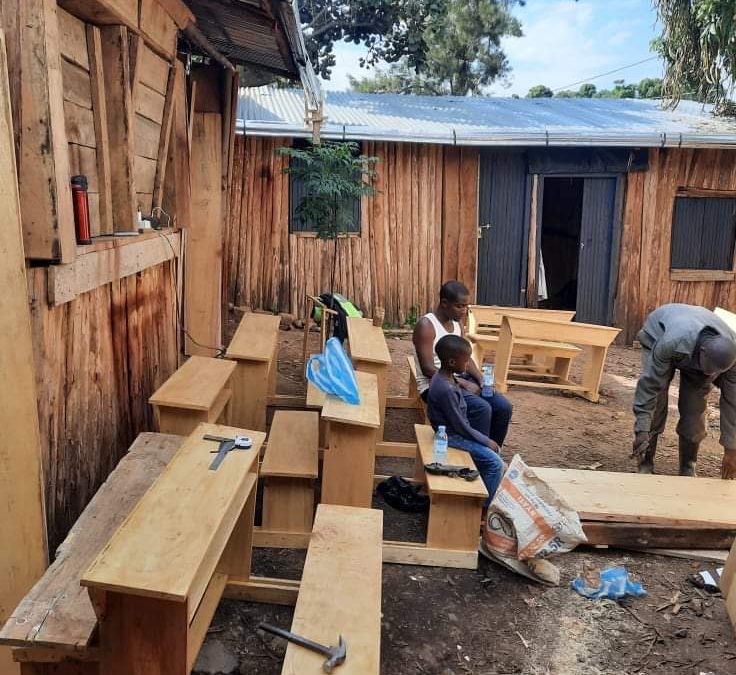 And the ‘bench desks’ keep on coming!!!